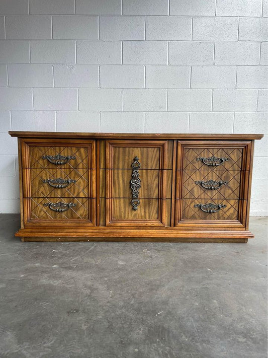 Vintage 9 Drawer Dresser